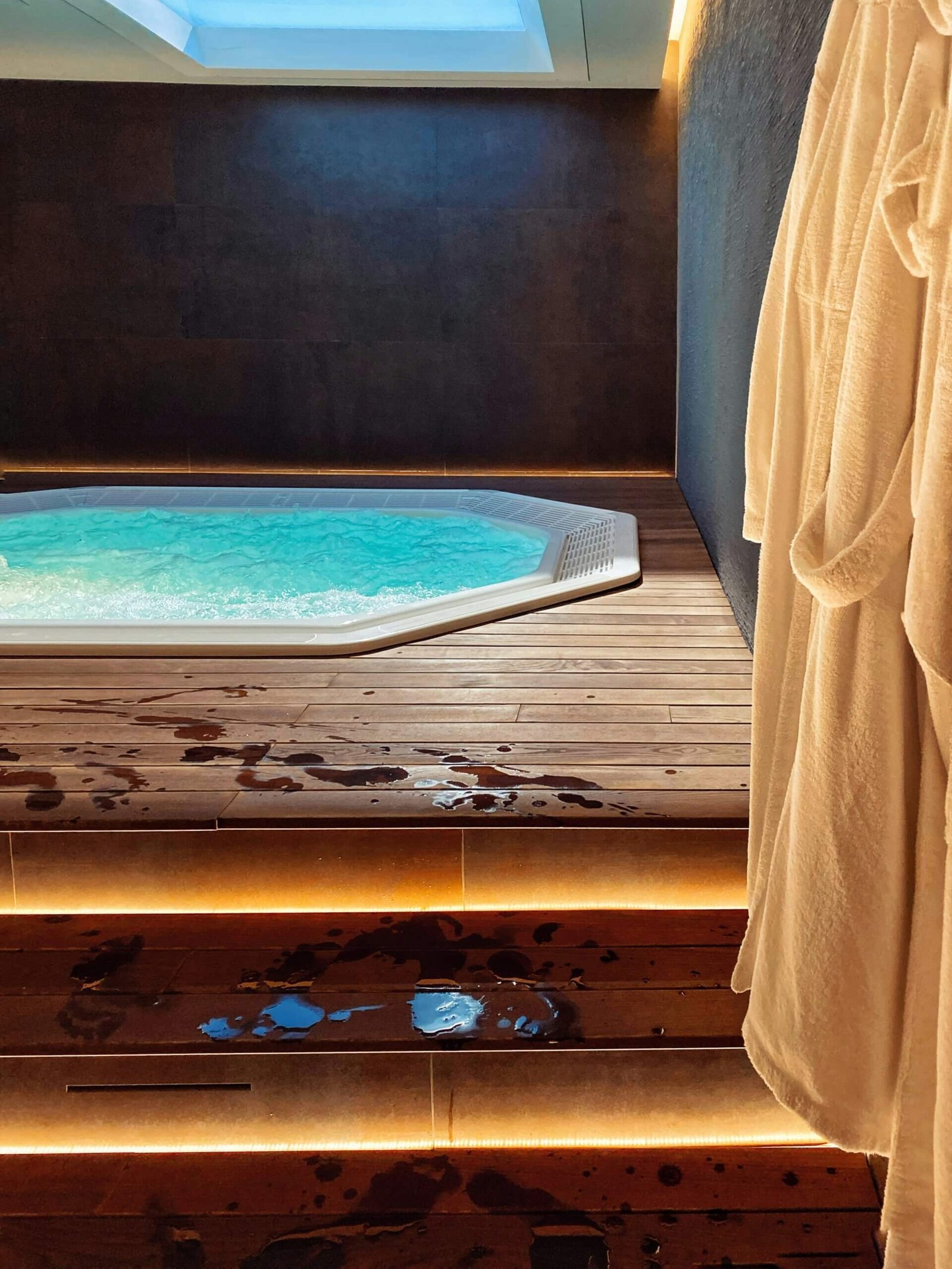 In-Room Hot Tubs vs Spa Access: Which Offers Better Value for Money?