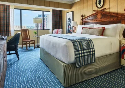 25 Best Luxury Hotels in Iowa