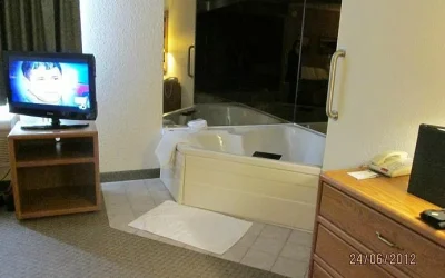 AmericInn by Wyndham Calumet