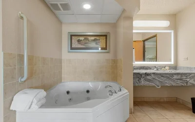 AmericInn by Wyndham Green Bay East