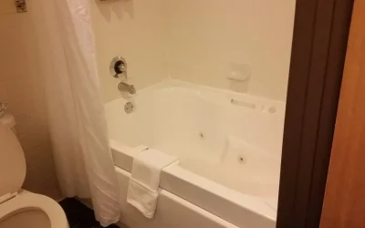 Azure Hotel & Suites Ontario Trademark Collection