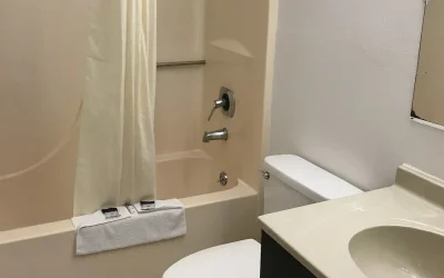 Best Western Plus Dockside Waterfront Inn