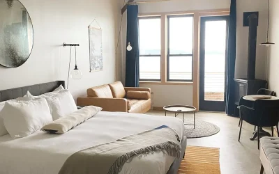 Bowline Hotel
