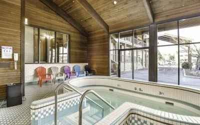Cedar Street Hotel & Suites