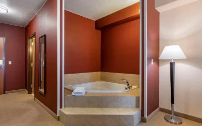 Comfort Inn & Suites Gateway to Glacier National Park