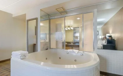 Comfort Inn University Center