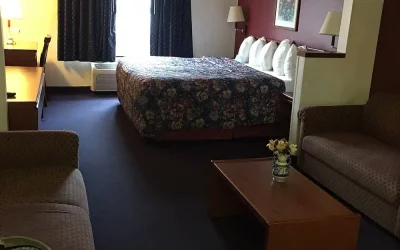 Days Inn & Suites by Wyndham Gresham Days Inn & Suites by Wyndham Gresham