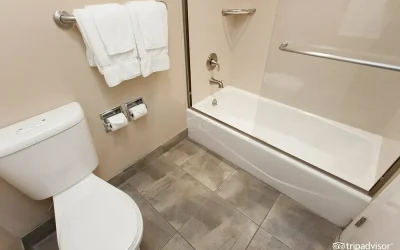 Dinah’s Garden Hotel