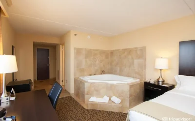 Holiday Inn Express Philadelphia – Penns Landing, an IHG Hotel