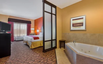 Holiday Inn Express & Suites Alpine Southeast, an IHG Hotel
