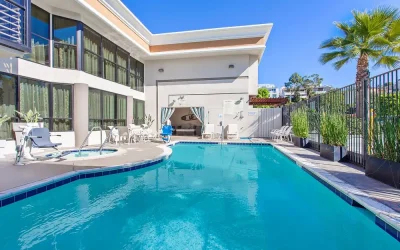 Holiday Inn Laguna Beach, An IHG hotel