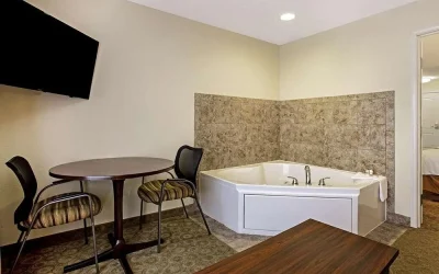 La Quinta Inn & Suites by Wyndham Bismarck