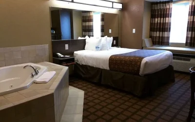 Microtel Inn & Suites by Wyndham Minot