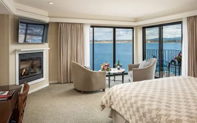 Monterey Bay Inn