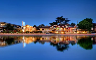 Monterey Bay Lodge