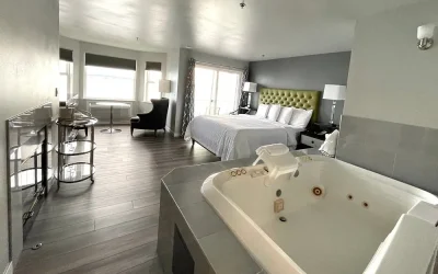 Tides Inn & Suites Tides Inn & Suites