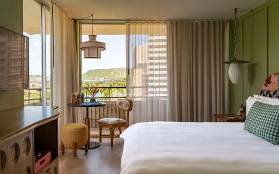 Wayfinder Waikiki — Honolulu, Oahu